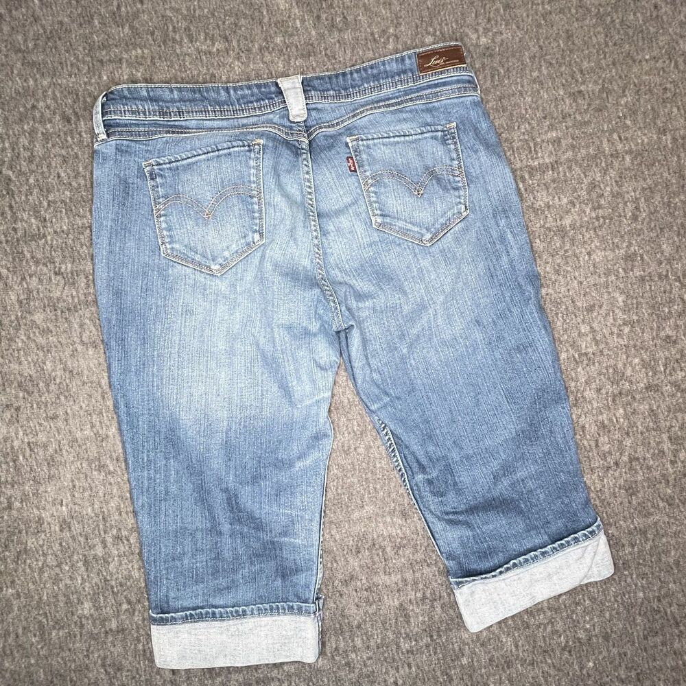 Levis Capri Pant Denim Jeans Cuffed Regular Wash sz 32 Curve Beltloop accents - Picture 11 of 13